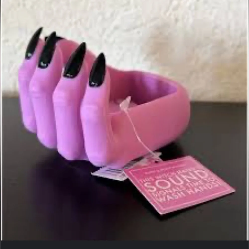 Witch Hand Halloween Soap Holder. Plays the sound of a witch cackling for 20 sec